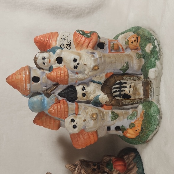Vintage Halloween Ceramic Trio Haunted House, Haunted Castle, Halloween Tree - Picture 3 of 7